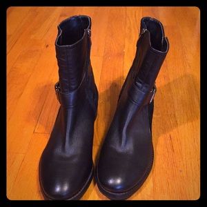 Vince Camuto Boots size 9